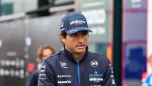Carlos Sainz a Forma–1 káosza után: „Komoly önvizsgálatot kell tartanunk, hogyan jutottunk el idáig”