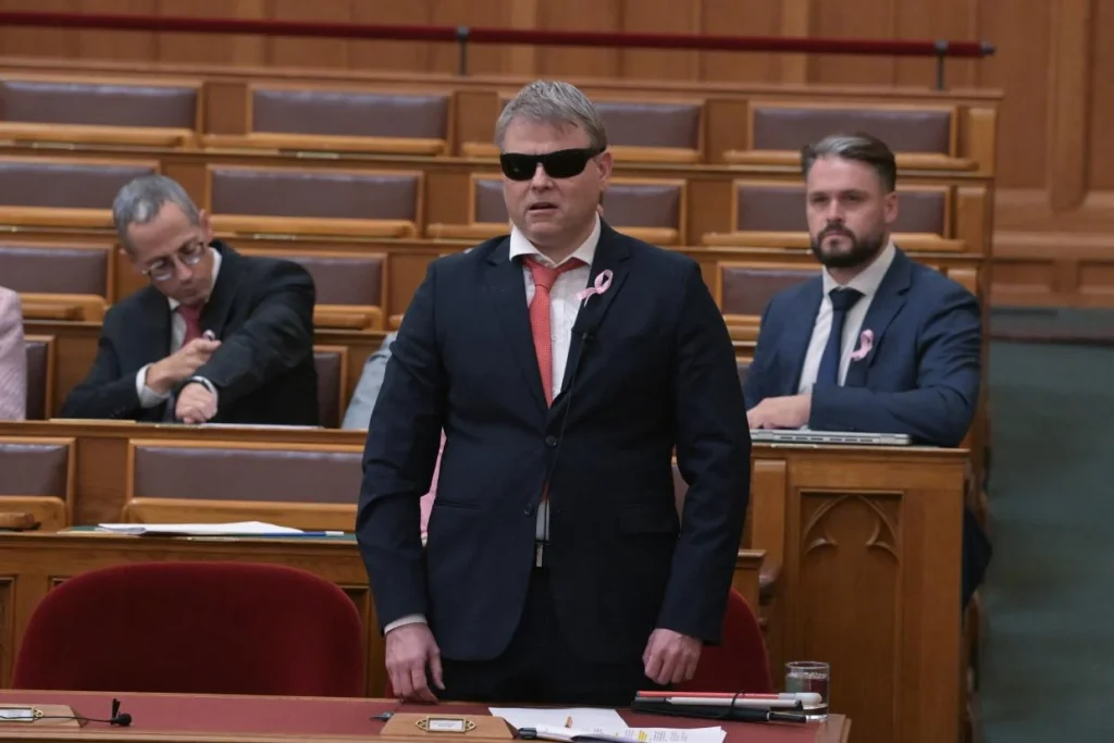 December 24-e munkaszüneti nappá nyilvánításáról tárgyalt az Országgyűlés