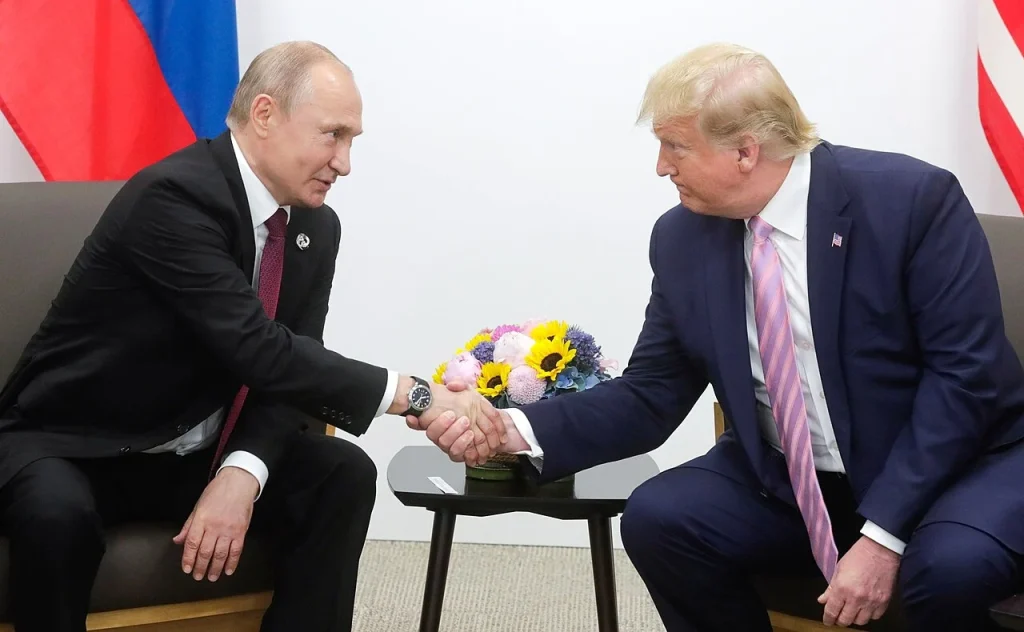 Saját pártjának tagjai is élesen bírálják Donald Trump oroszbarát politikáját