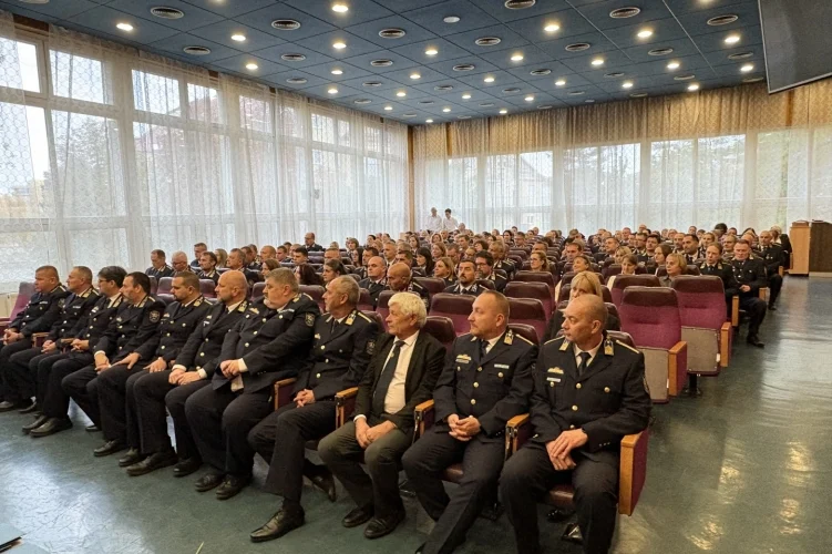 Szakmai elismerésben részesültek Jász-Nagykun-Szolnok megyei rendőrök