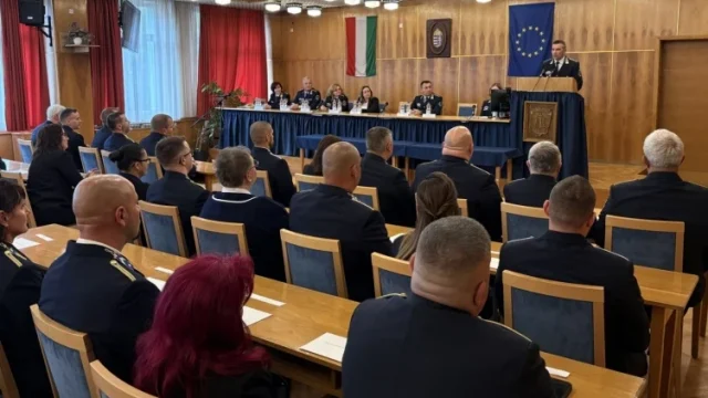 Nemzeti ünnepünk alkalmából részesültek elismerésben a Heves megyei rendőrség munkatársai