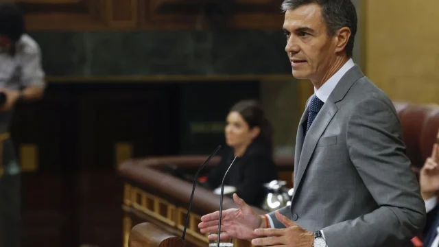 Előrehozott parlamenti választásokat jelentett be a spanyol miniszterelnök