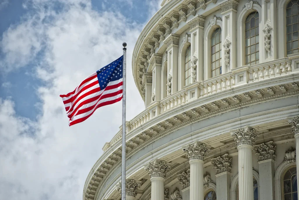 Demokrata esélyek az amerikai szenátusi választásokon több államban a CNN felmérése szerint