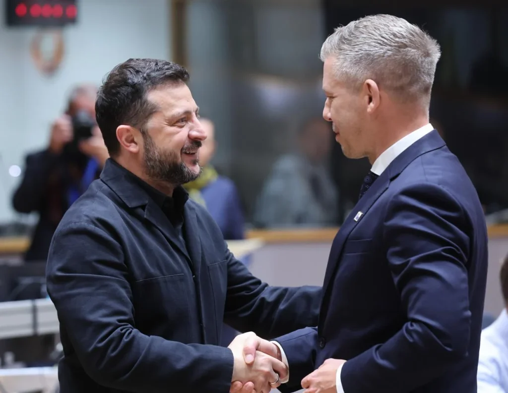 Brüsszelben tárgyalt Magyar Péter és Volodimir Zelenszkij