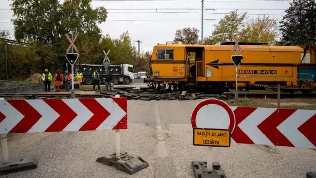 Vitézy Dávid: Folytatódik az észak-balatoni vasútvonal felújítása
