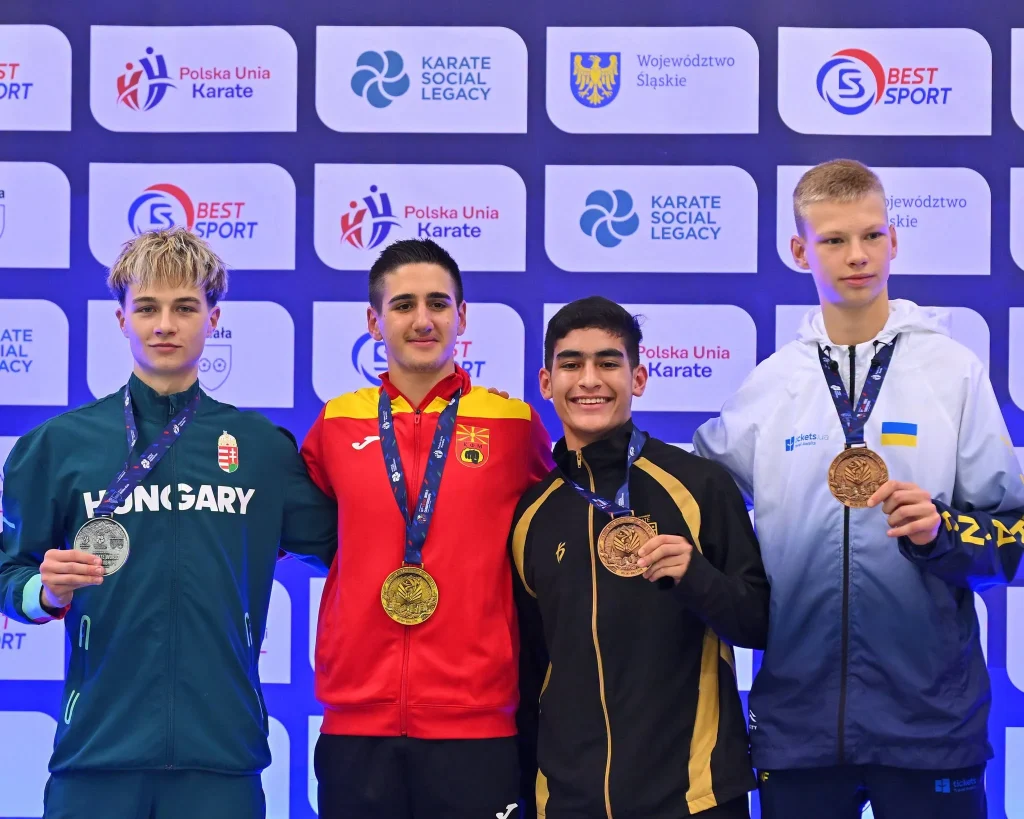 Ezüstérmet nyert a Bagi Ádám a rekordlétszámú karate vb-n