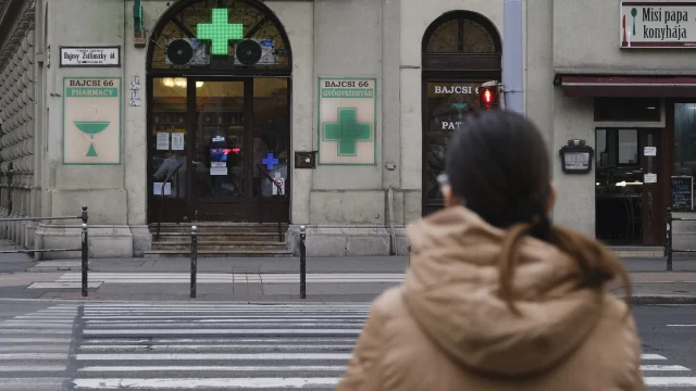 Így lesznek nyitva a gyógyszertárak az október 23-i hosszú hétvégén