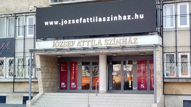 Hetvenéves a József Attila Színház, ünnepi programokkal emlékeznek 1956-ra