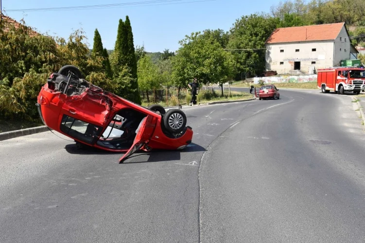 Bódultan és eltiltás hatálya alatt okozott balesetet, majd elmenekült egy salgótarjáni férfi