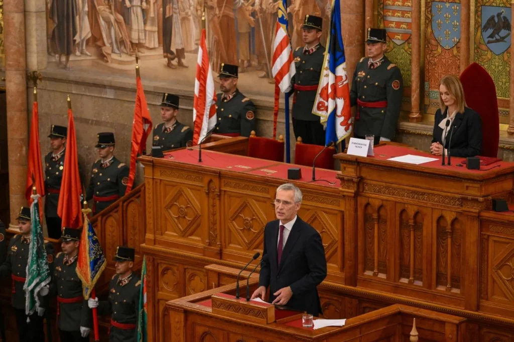 Jens Stoltenberg: 1956 bizonyította, hogy a szabadságvágy legyőzhetetlen