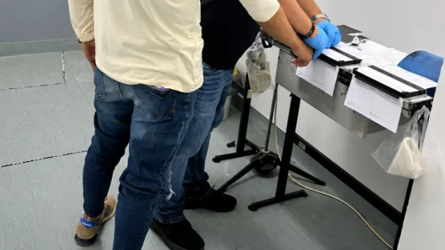Kábítószer-kereskedelem miatt nyomoz a rendőrség egy 22 éves csongrádi férfi ellen