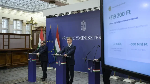 Kármán András: „Megmarad a 13. havi nyugdíj és a 14. havi eddig juttatott része is”