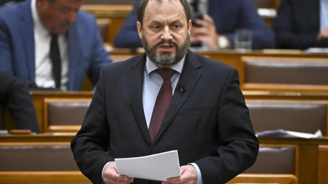 Kármán András: a vagyonadó öt százaléka felajánlható lesz közcélokra