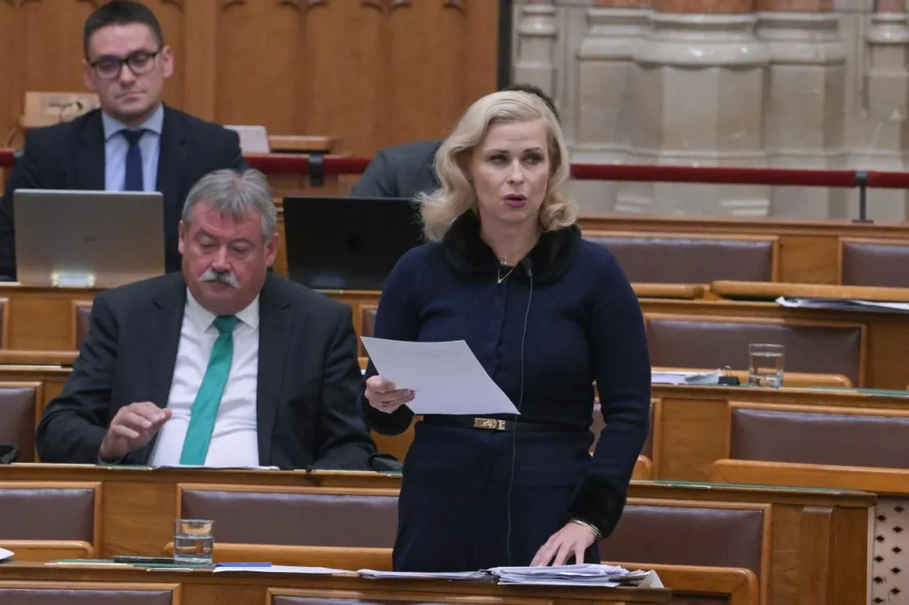 Környezetvédelmi szabályok és magánjogi nyilvántartások módosítása a parlamentben