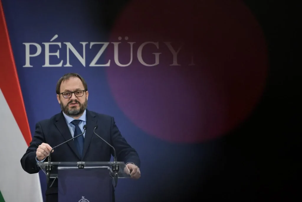 Középtávú gazdasági és költségvetési programot adott ki a pénzügyminiszter