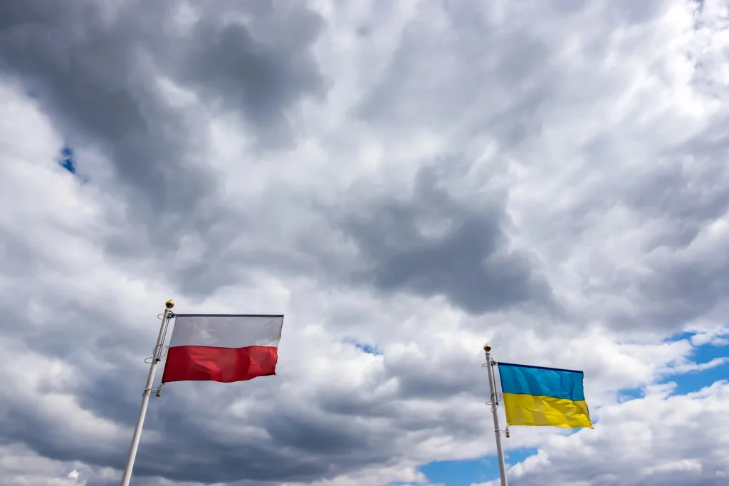 Lengyelország kijelentette, hogy a kijevi orosz támadásokkal szemben is fenntartja diplomáciai jelenlétét