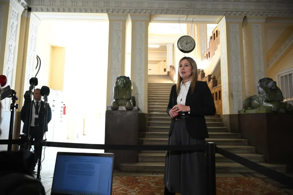 Elrendelte a bíróság Matolcsy György egy hónapig tartó letartóztatását