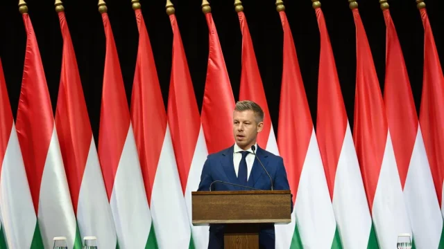 Magyar Péter: Az állam évtizedeken át nem védte meg a gyermekotthonokban élőket