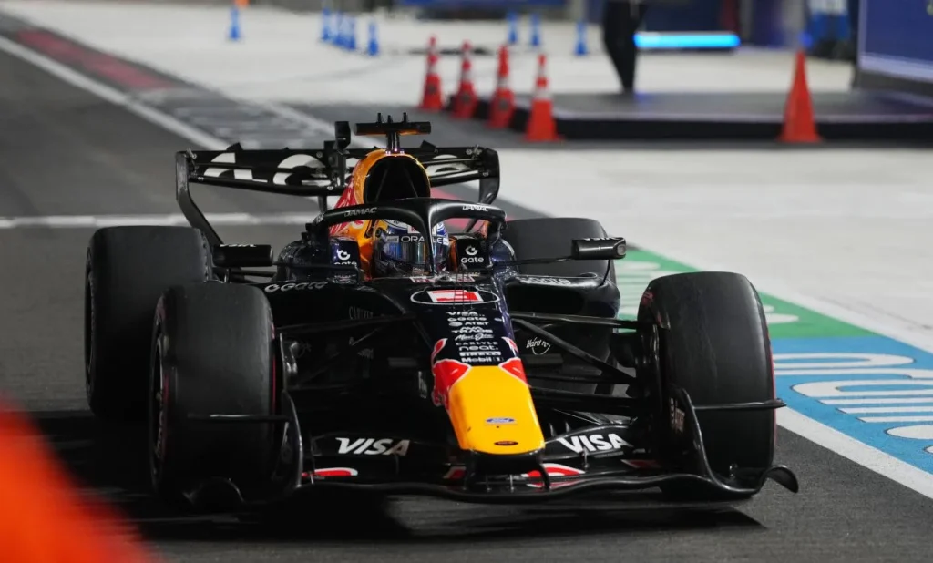 Max Verstappen győzelmével zárult a Szingapúri Nagydíj