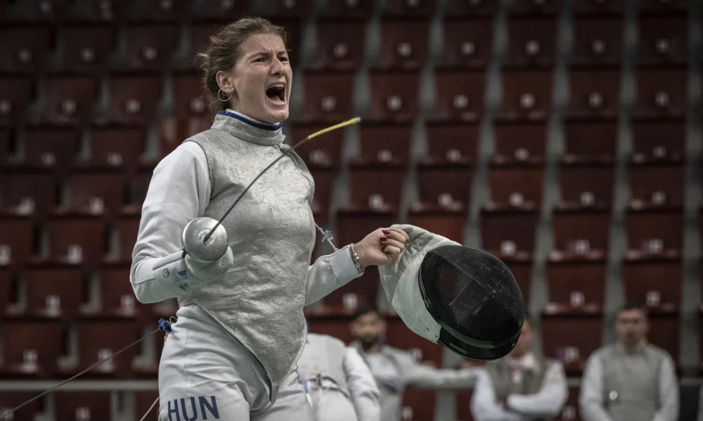 Bronzérmet szerzett Pásztor Flóra a veszprémi katonai vívó-világbajnokságon
