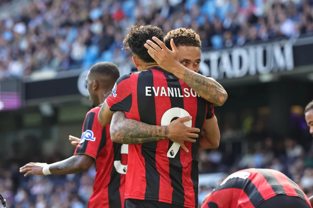 Mélyül a válság Manchesterben: a Bournemouth megalázta a Unitedet az Old Traffordon