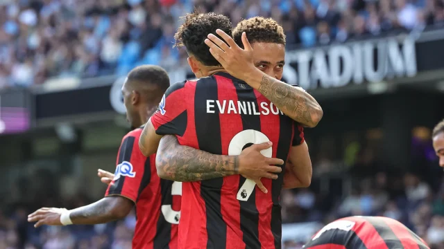 Mélyül a válság Manchesterben: a Bournemouth megalázta a Unitedet az Old Traffordon