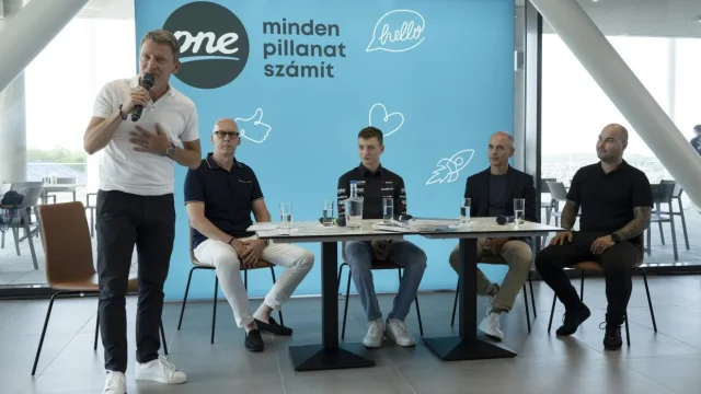 Molnár Martin a Prema Racing színeiben tesztelheti a Forma-3-as versenyautót