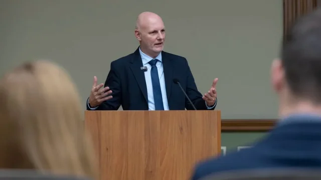 A mesterséges intelligencia szabályozásáról egyeztettek az MTA-n