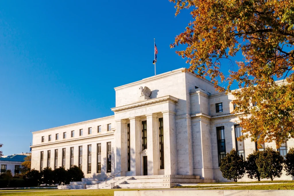 Nem változtatott az irányadó dollárkamatokon a Federal Reserve