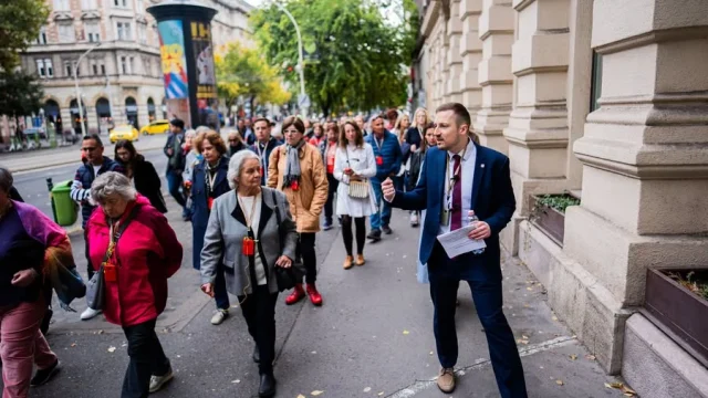 Október 23-i történelmi sétára hívja a terézvárosiakat Soproni Tamás polgármester