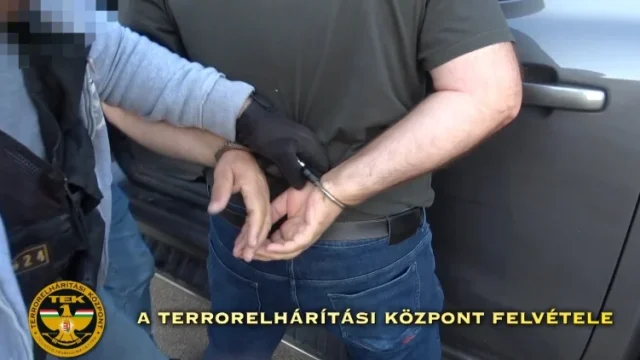 Orvvadászat és lőfegyverrel való visszaélés miatt vettek őrizetbe két dobozi férfit a rendőrök