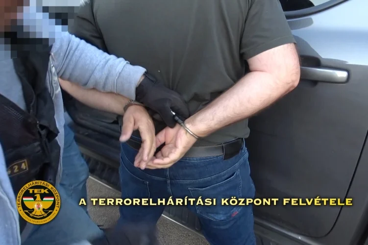 Orvvadászat és lőfegyverrel való visszaélés miatt vettek őrizetbe két dobozi férfit a rendőrök
