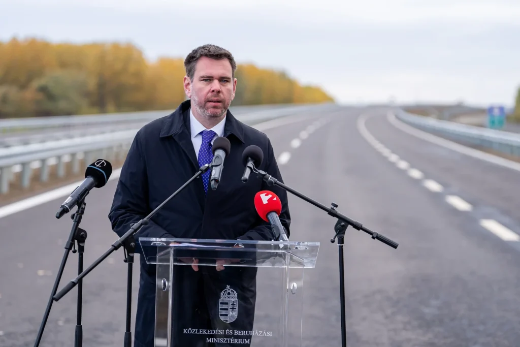 Vitézy Dávid: Öt kiemelt közútfejlesztés előkészítését indítja el a kormány