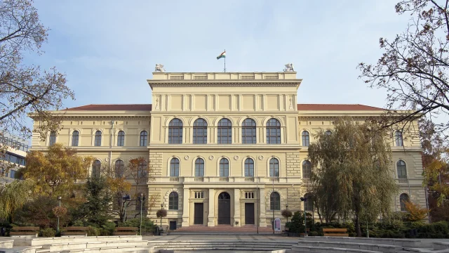 Pályázatot hirdetett a Szegedi Tudományegyetem rektori posztjára az egyetemet fenntartó alapítvány