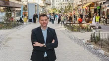 Megújult a Madách tér: parkolók helyett közösségi tér várja a budapestieket