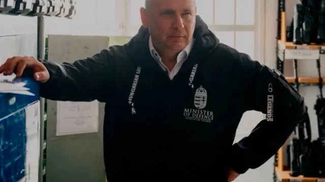 Ruszin-Szendi Romulusz súlyos vádakat fogalmazott meg a honvédség politikai felhasználása miatt