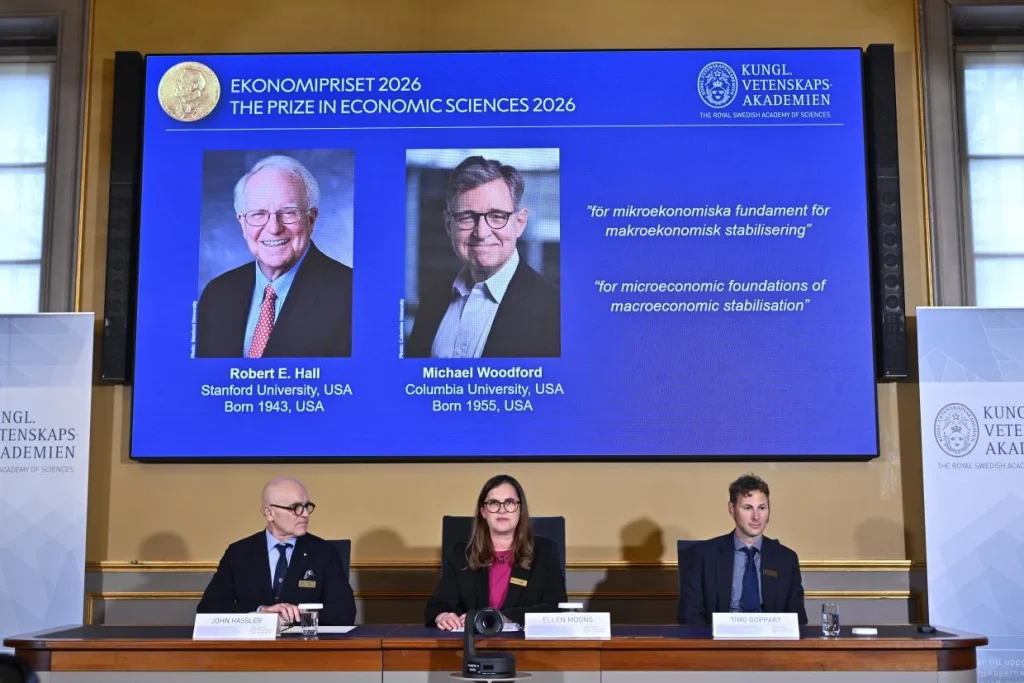 Robert E. Hall és Michael Woodford kapta a 2026-os közgazdasági Nobel-díjat