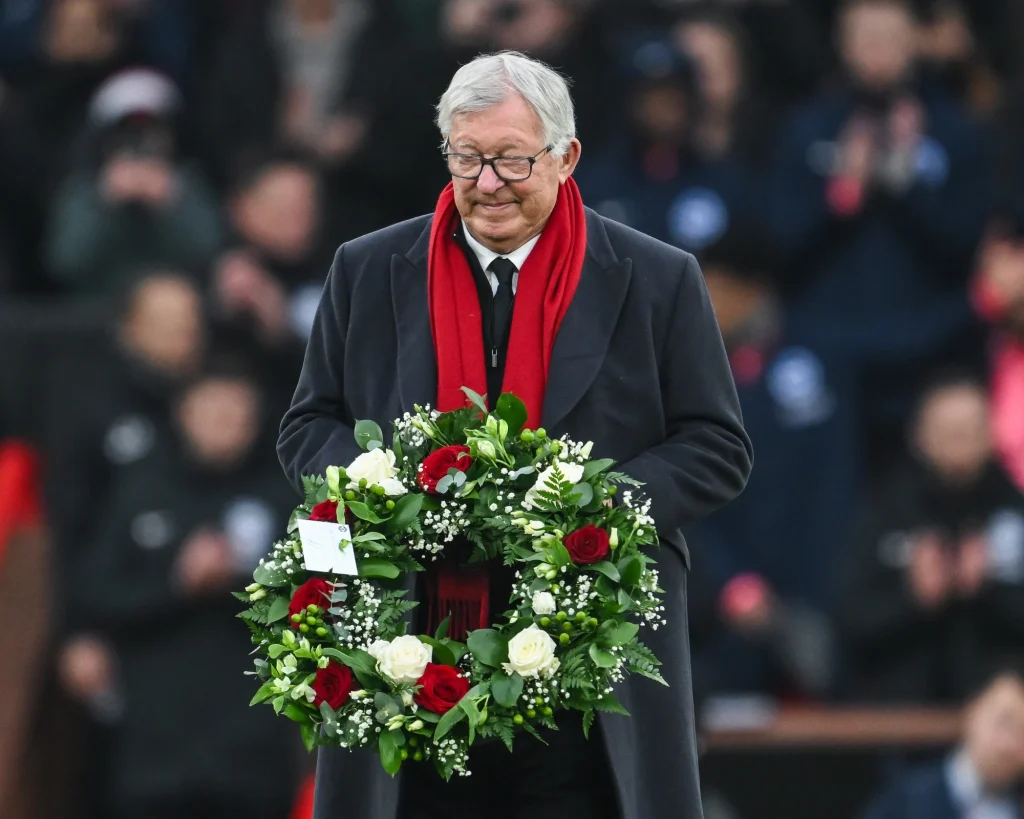 Sir Alex Ferguson felidézte az agyvérzése utáni nehéz felépülést és a Manchester United sorsfordító döntéseit
