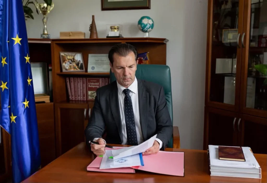 Szaniszló Sándor: Új bérlakásokat építenek fiatal pároknak az Üllői úton