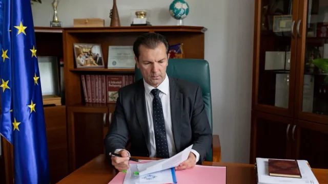 Szaniszló Sándor: Új bérlakásokat építenek fiatal pároknak az Üllői úton