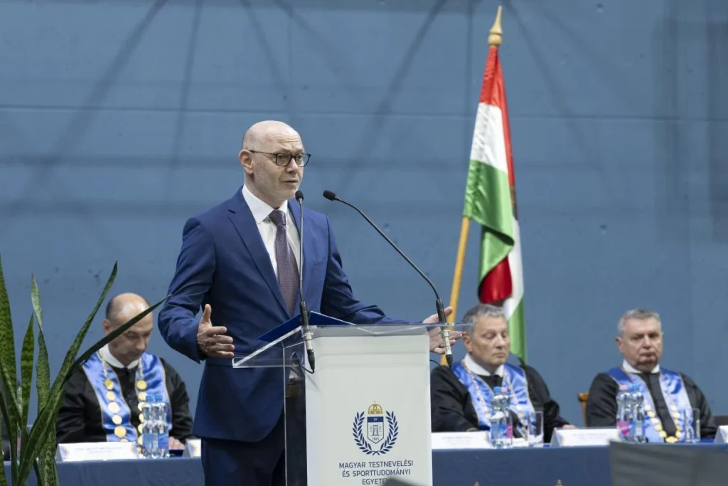 Több szereplőt vonna be a sportesemények kommunikációs közbeszerzéseibe a Nemzeti Kommunikációs Hivatal