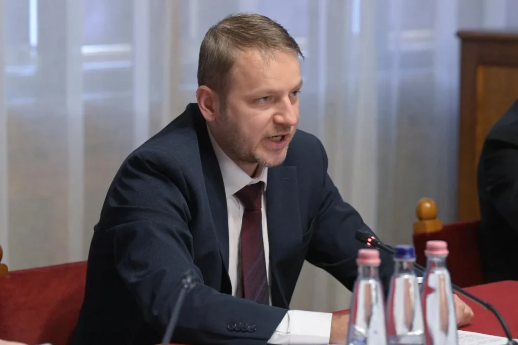 Tárgyalt a törvényalkotási bizottság az egészségügyi kamarákat érintő módosításokról