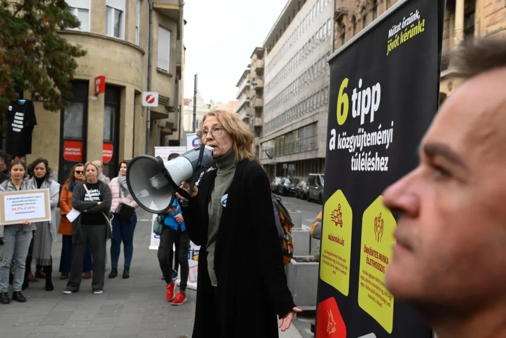 Tiltakoztak a közgyűjteményi és közművelődési dolgozók a béremelés mértéke miatt