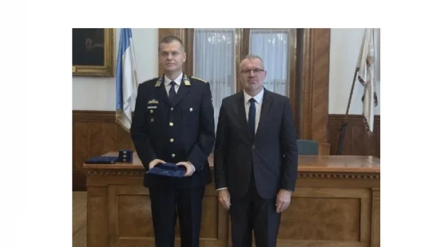 Tolna megyei rendőrök kaptak elismerést a védelmi igazgatás területén végzett munkájukért