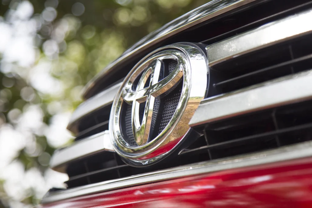 Őrzi vezető helyét a Toyota a magyarországi újautó-piacon az idén