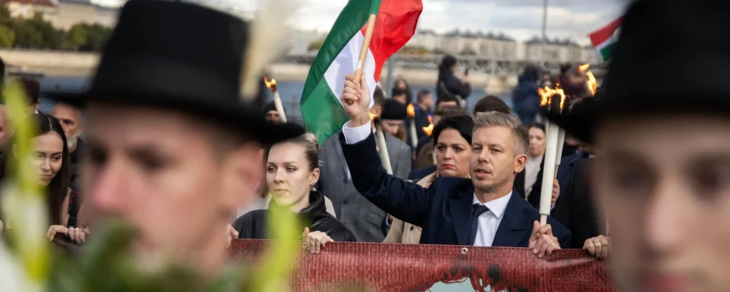 Magyar Péter: Vállaljuk, hogy méltó emléket állítunk 1956 hőseinek