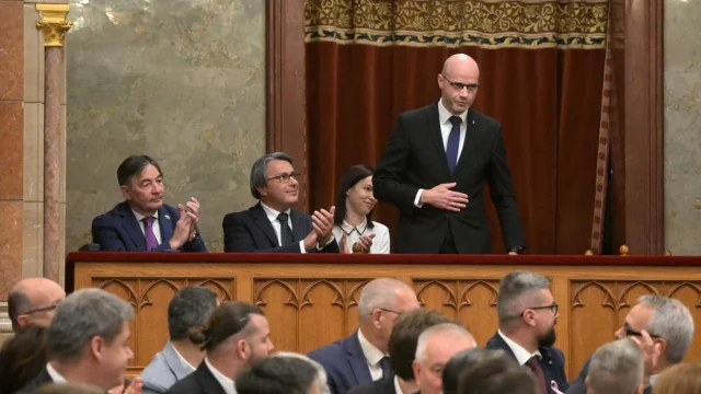 Új tagot választott a Médiatanácsba az Országgyűlés, a Fidesz és a KDNP jelöltjeit leszavazták
