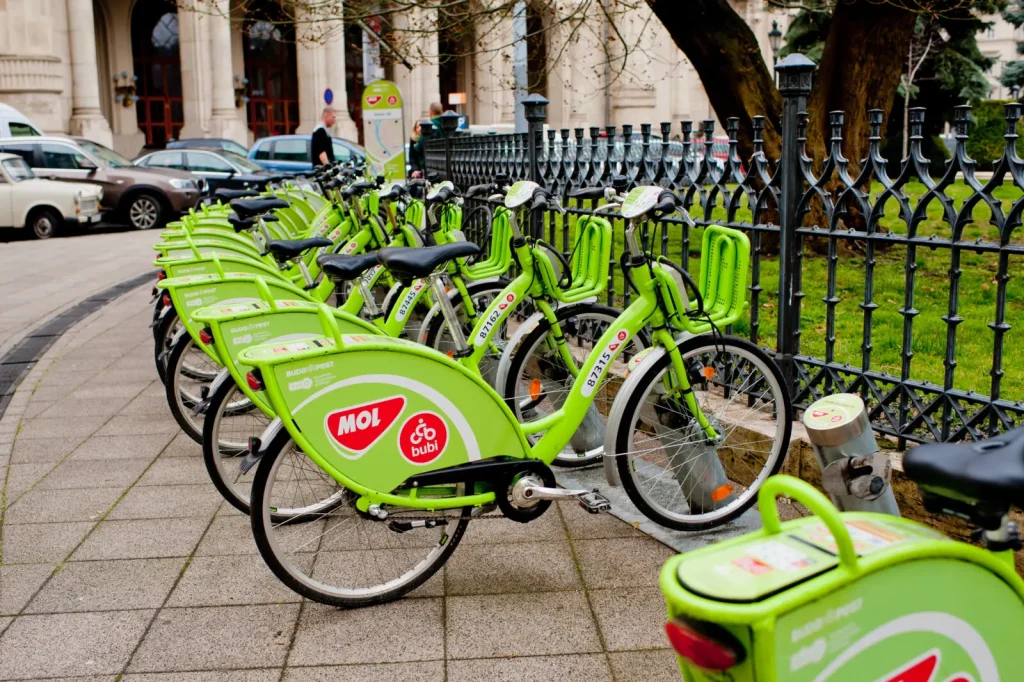 Hatvankét új Mobi-ponttal bővítette a MOL Bubi hálózatát a BKK Újbudán