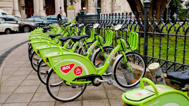 Hatvankét új Mobi-ponttal bővítette a MOL Bubi hálózatát a BKK Újbudán