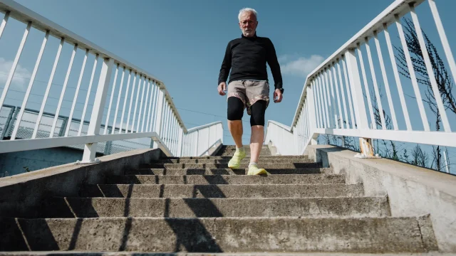 Valóban megbízható teszt az emeletek megmászása 50 év felett?